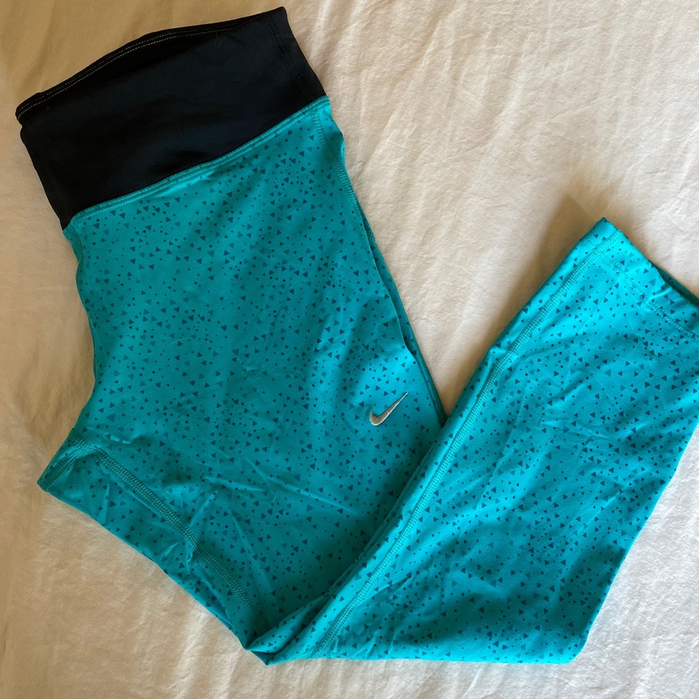 Nike Capri Dri-Fit Leggings